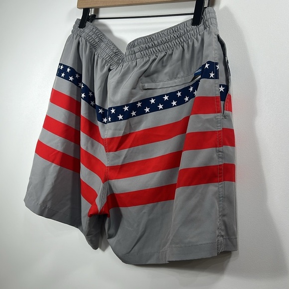 Chubbies Men’s Patriotic swim shorts size 2XL. 5.5 inch inseam - Picture 6 of 8